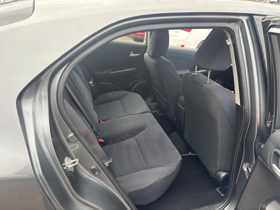 2012 Honda Civic - image 4