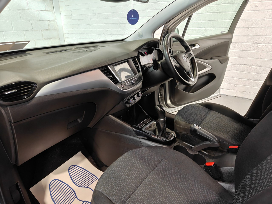 2018 Opel Crossland X - image 14