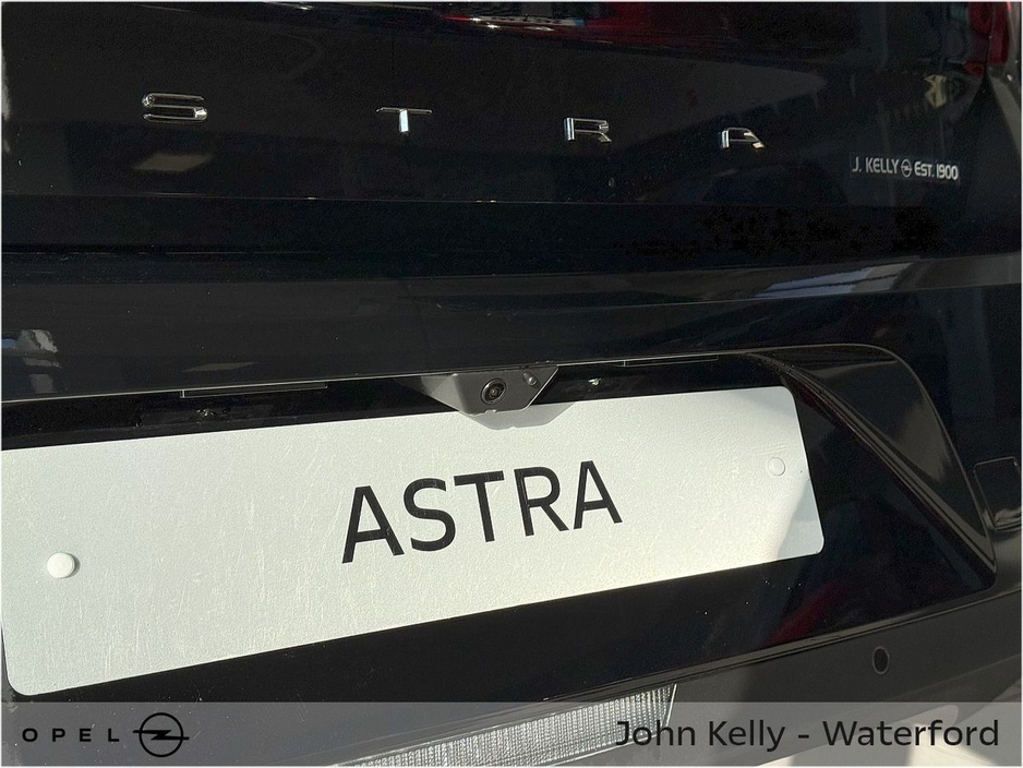2025 Opel Astra Elegance 1.2 €35,569