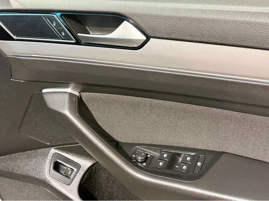 2019 Volkswagen Passat CL 2.0 TDI MANUAL 6SPEED FWD 150HP 4DR