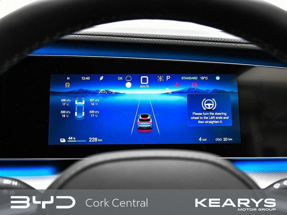 2025 BYD Sealion 7 - image 20