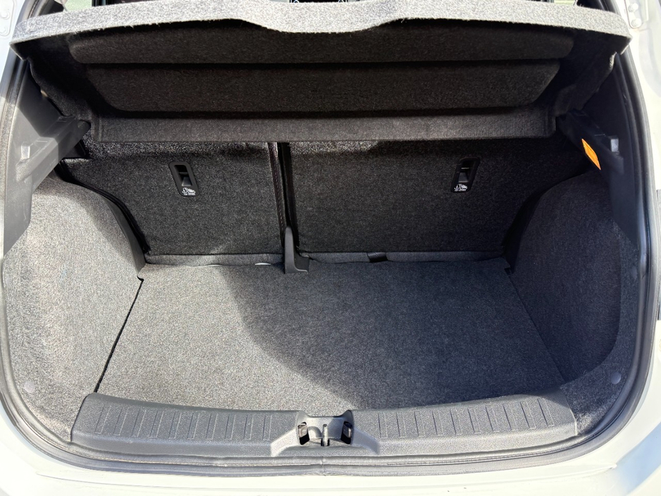 2019 Nissan Micra - image 7