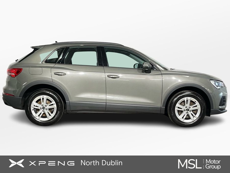 2023 Audi Q3 - image 5