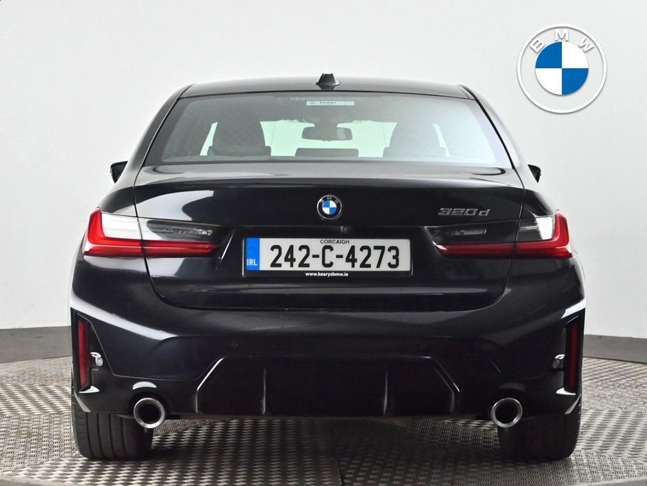 2024 BMW 3 Series - image 14