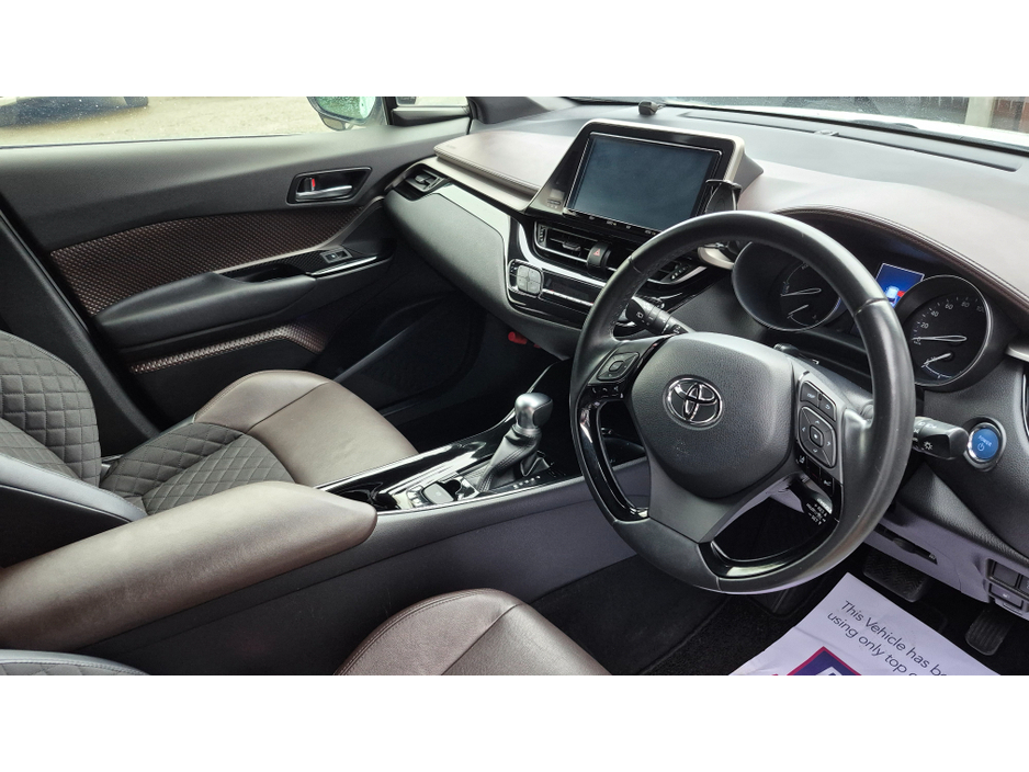 2019 Toyota C-HR Luna Sport Hybrid €19,950