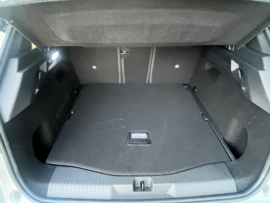 2026 Opel Grandland - image 13