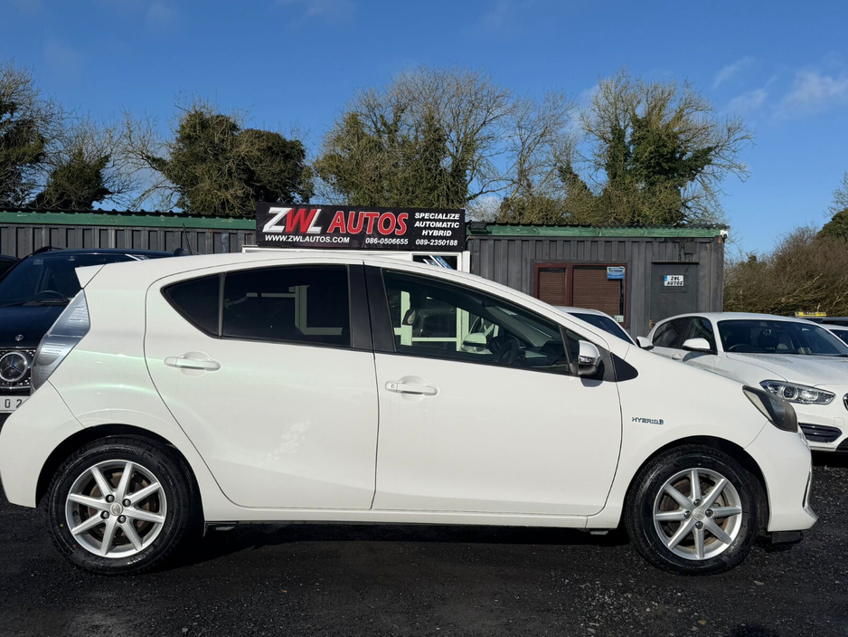 2012 Toyota Aqua  €7,950