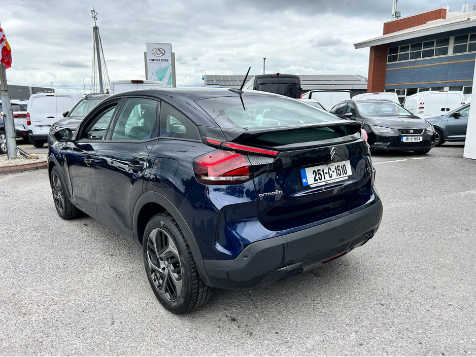 2025 Citroen C4 - image 6