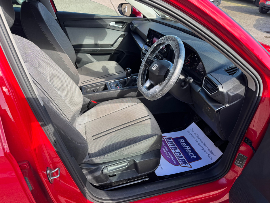 2021 SEAT Leon - image 7