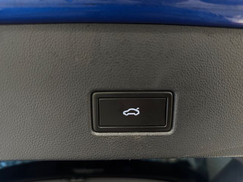 2020 Volkswagen T-Roc - image 19