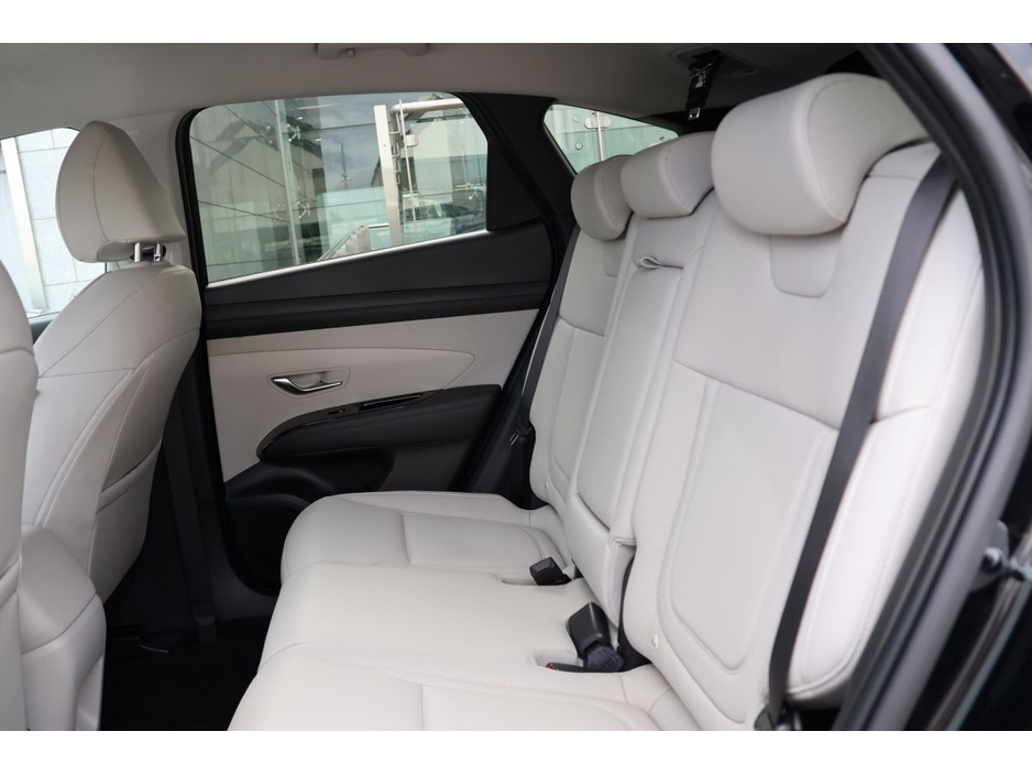 2025 Hyundai Tucson - image 17