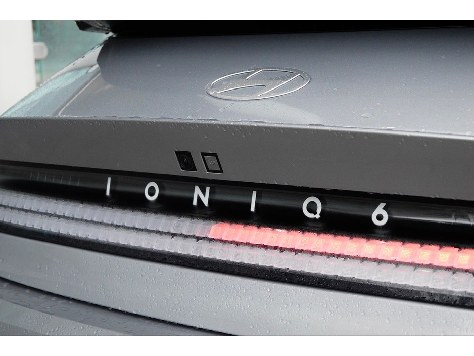 2023 Hyundai Ioniq 6 Ioniq 6 Signature 53 kW €30,995