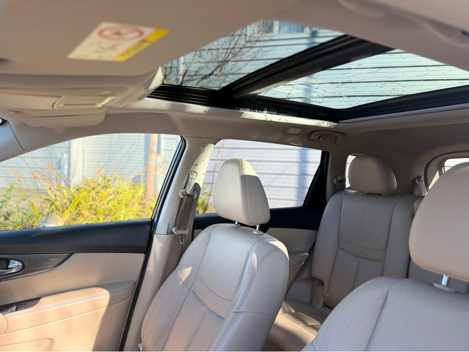 2016 Nissan X-Trail - image 8