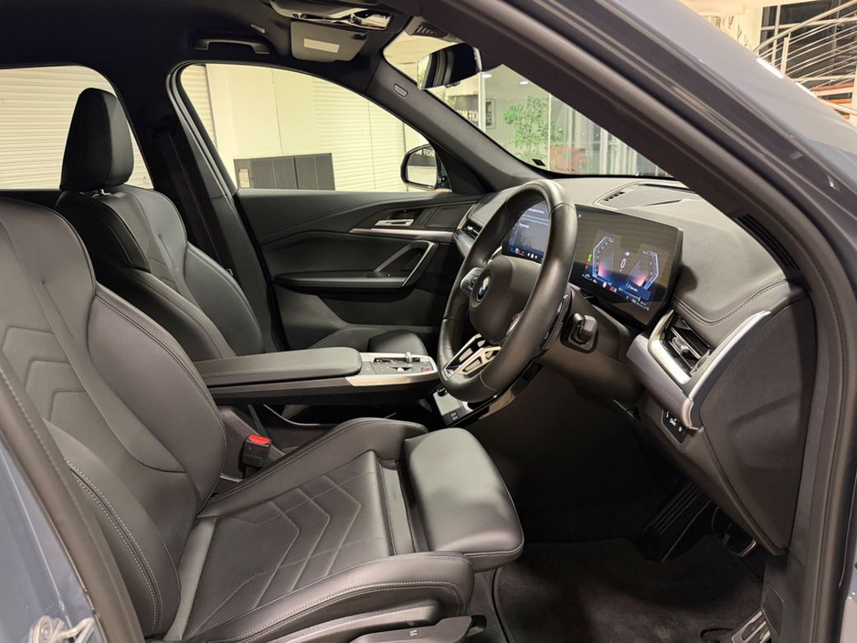 2025 BMW X1 - image 28