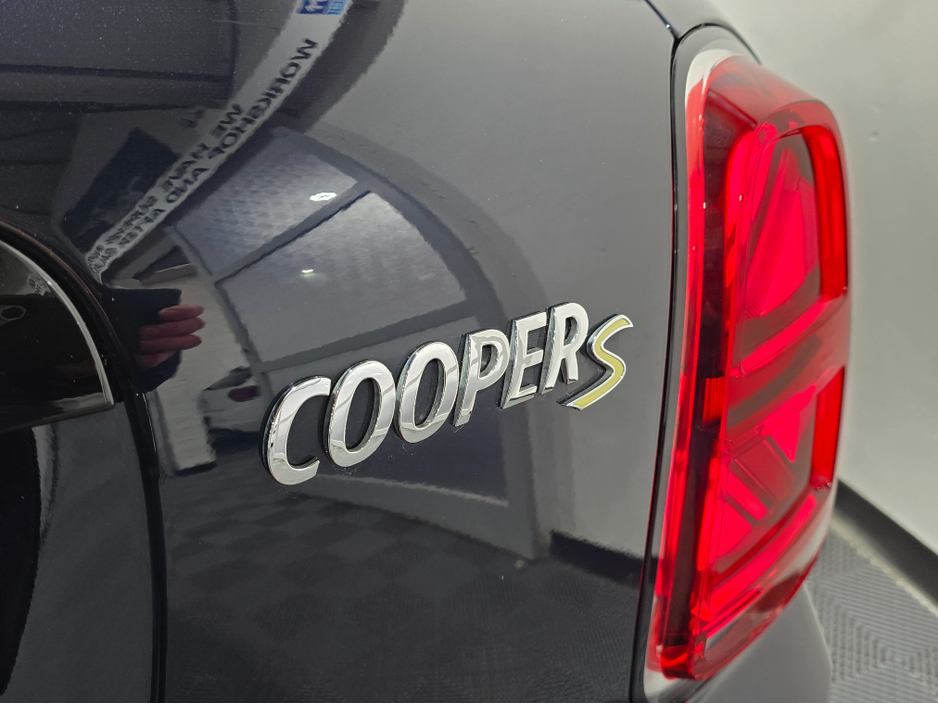 2023 MINI Countryman - image 35