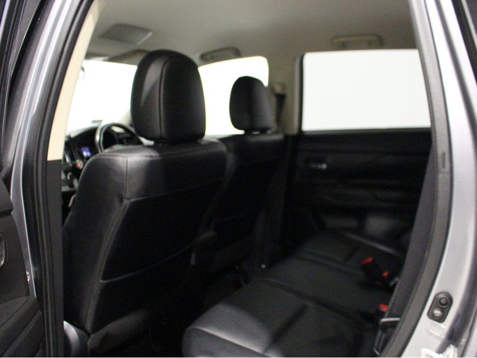 2017 Mitsubishi Outlander OUTL 4WD 6MT 4DR 7S 17MY 7 SEATS €16,950