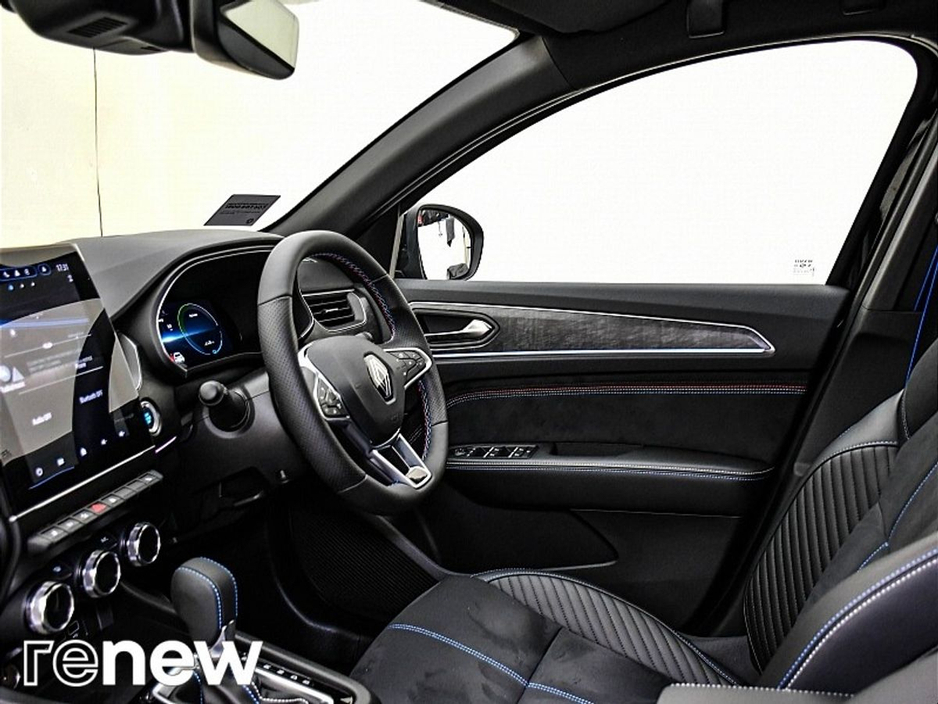 2024 Renault Arkana - image 5