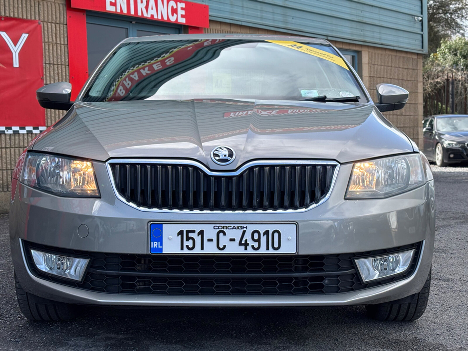2015 Skoda Octavia - image 3