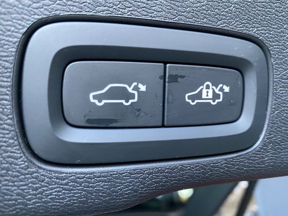 2025 Volvo XC60 T8 Ultra Recharge AWD Auto (PHEV) €67,900