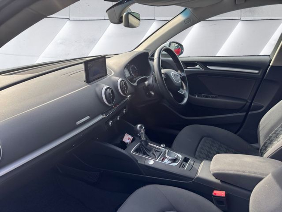 2016 Audi A3 Saloon - image 13