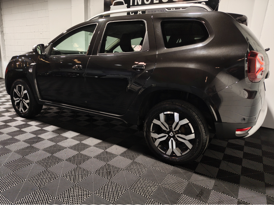 2022 Dacia Duster - image 11