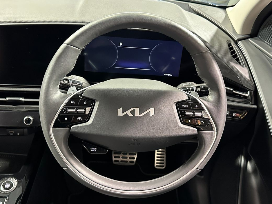 2023 Kia Niro - image 13