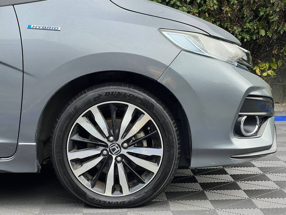 2017 Honda Fit - image 9