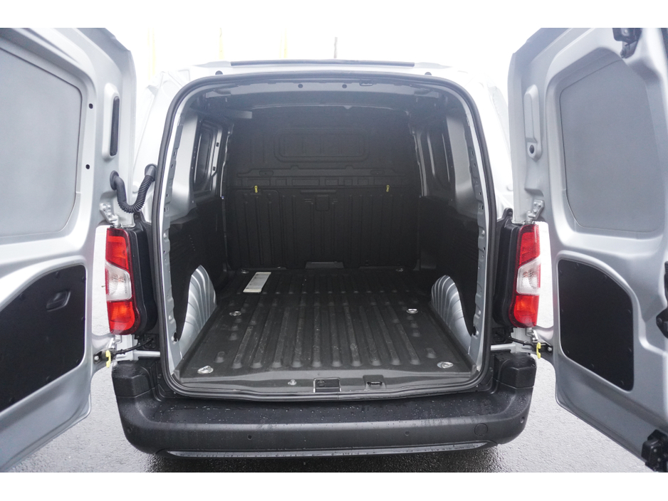 2023 Toyota Proace CITY 1.5 GX SWB 650KG 3