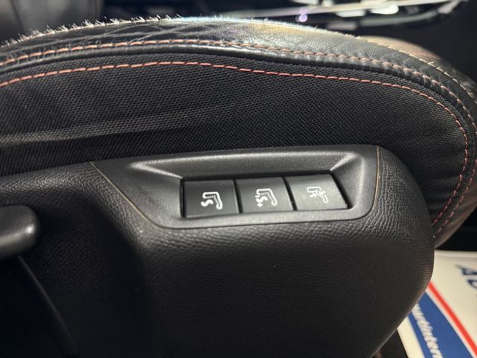 2020 Peugeot 308 - image 22