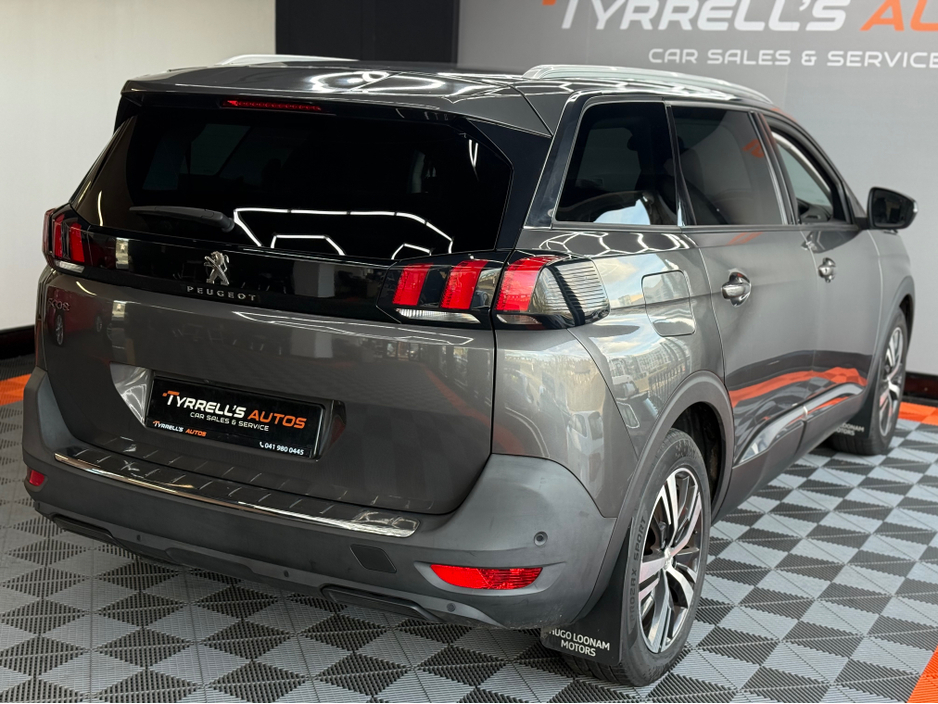 2020 Peugeot 5008 - image 8