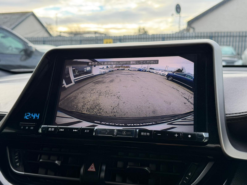 2017 Toyota C-HR (171) 1.8 HYBRID SPORT AUTO €18,950