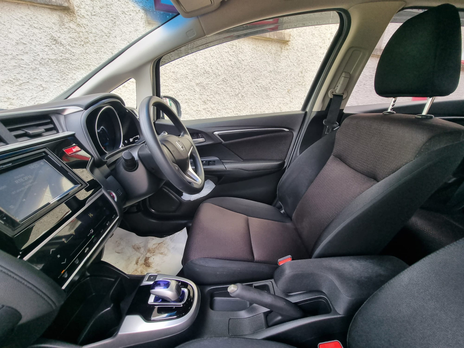 2016 Honda Fit - image 19