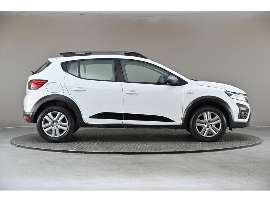 2023 Dacia Sandero Stepway - image 11