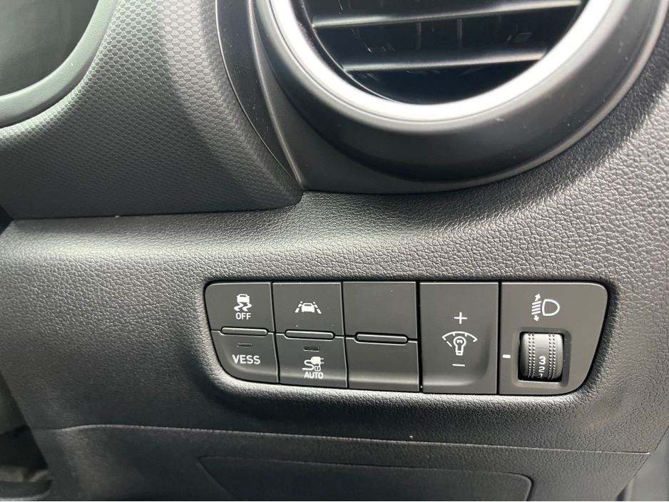 2020 Hyundai Kona - image 14