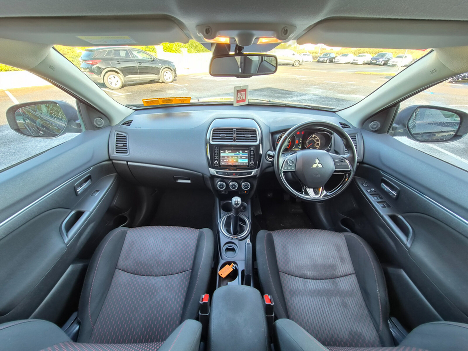 2017 Mitsubishi ASX - image 10