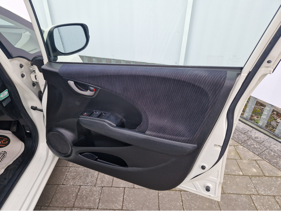 2011 Honda Fit 1.2 PETROL AUTO €6,495