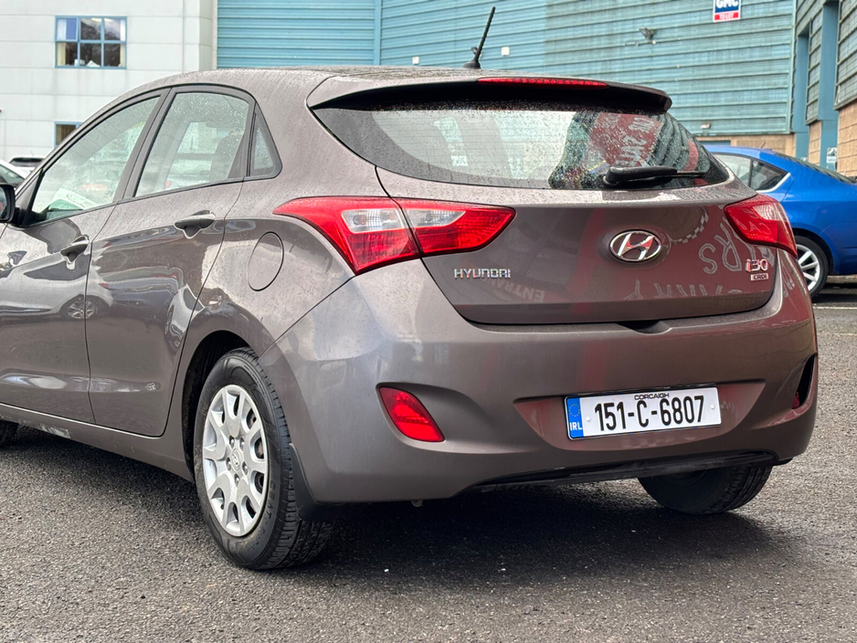 2015 Hyundai i30 - image 14