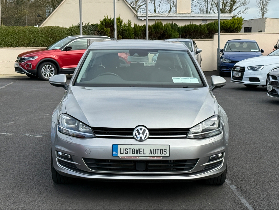 2015 Volkswagen Golf - image 5