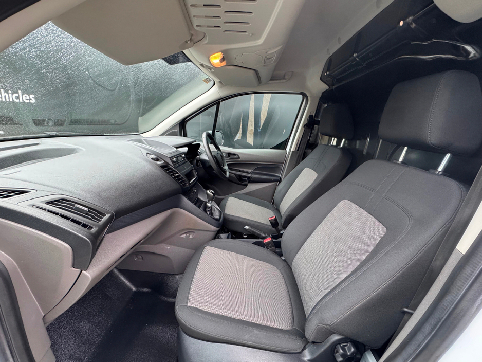 2022 Ford Transit Connect 1.5 TDCI SWB // PRICE EXCL. VAT // ONLY 61K KM'S // FULL SERVICE HISTORY // EXCELLENT CONDITION // ONE OWNER // €11,341