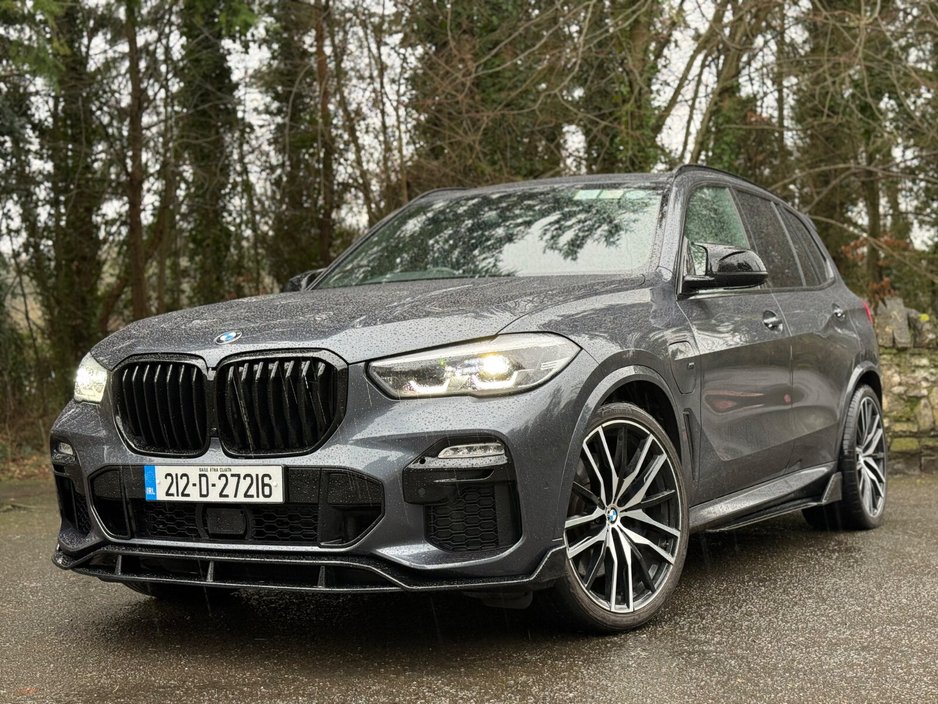 2021 BMW X5 - image 7