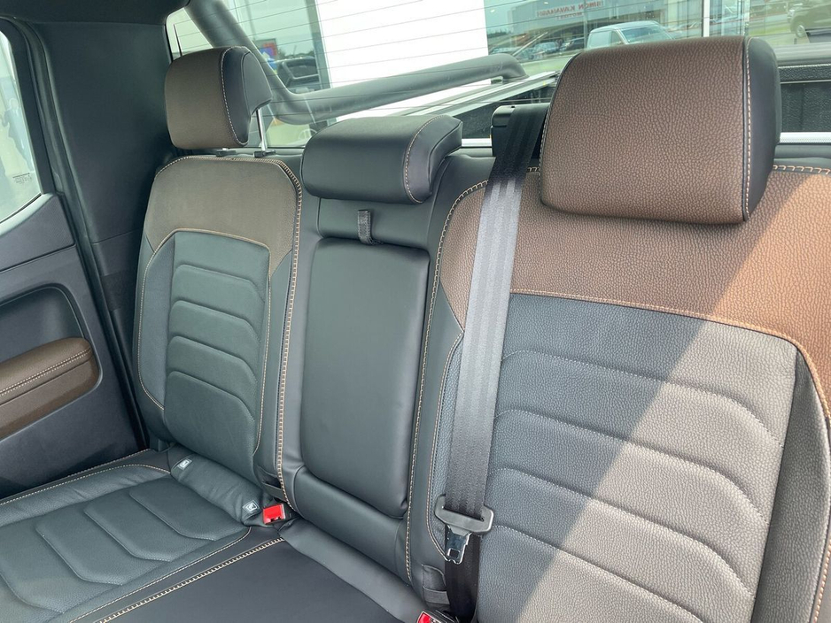 2025 Volkswagen Amarok  €60,810