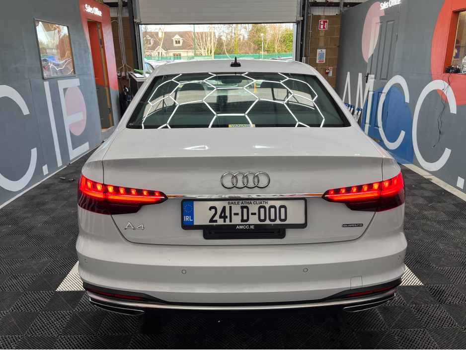 2024 Audi A4 2024 AUDI A4 40TDI QUATTRO ADVANCED 2.0 AUTOMATIC / CRUISE CONTROL / ELECTRIC MEMORY & HEATED SEATS / PADDLE SHIFTERS / APPLE CARPLAY / AMBIEN TLIGHTS