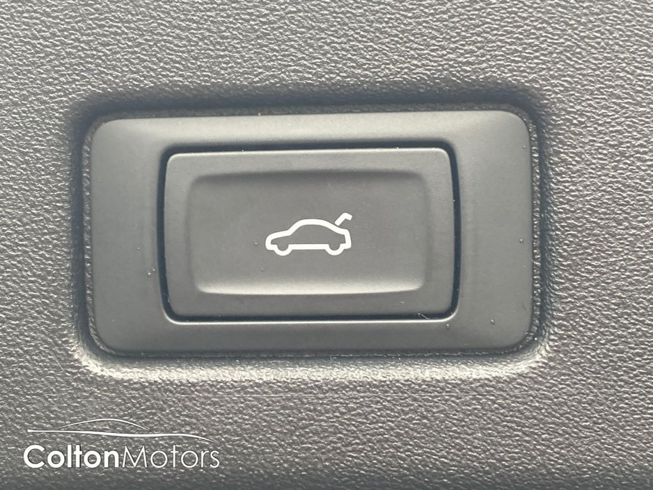 2023 Audi Q4 e-tron - image 27