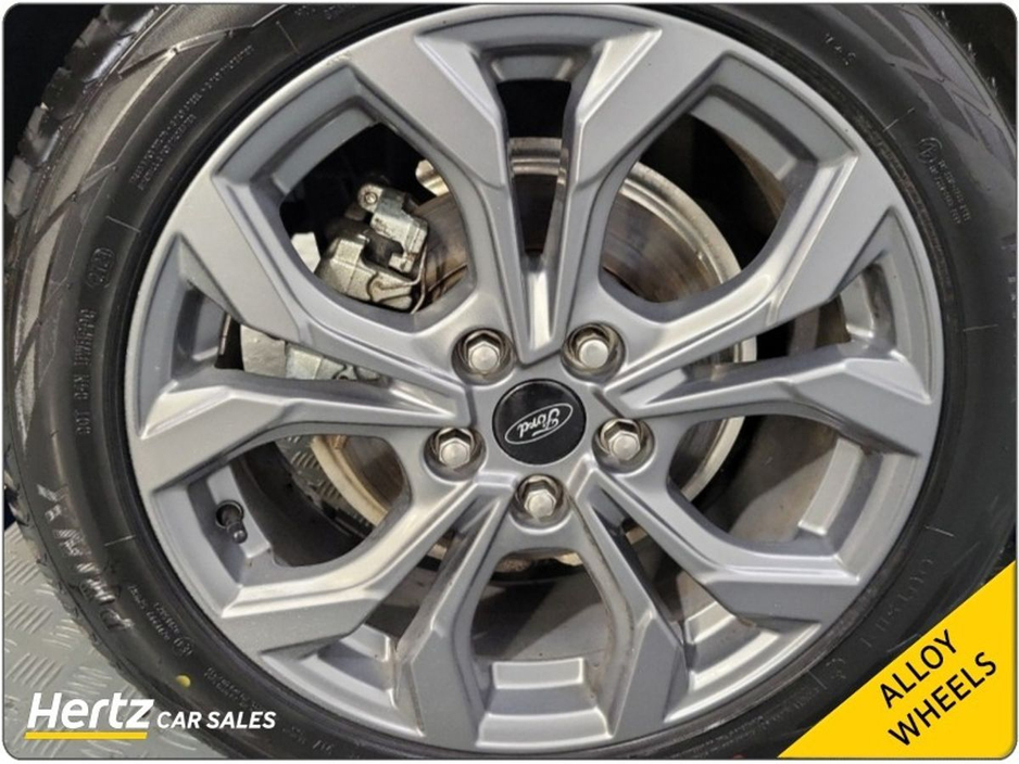 2024 Ford Focus - image 11