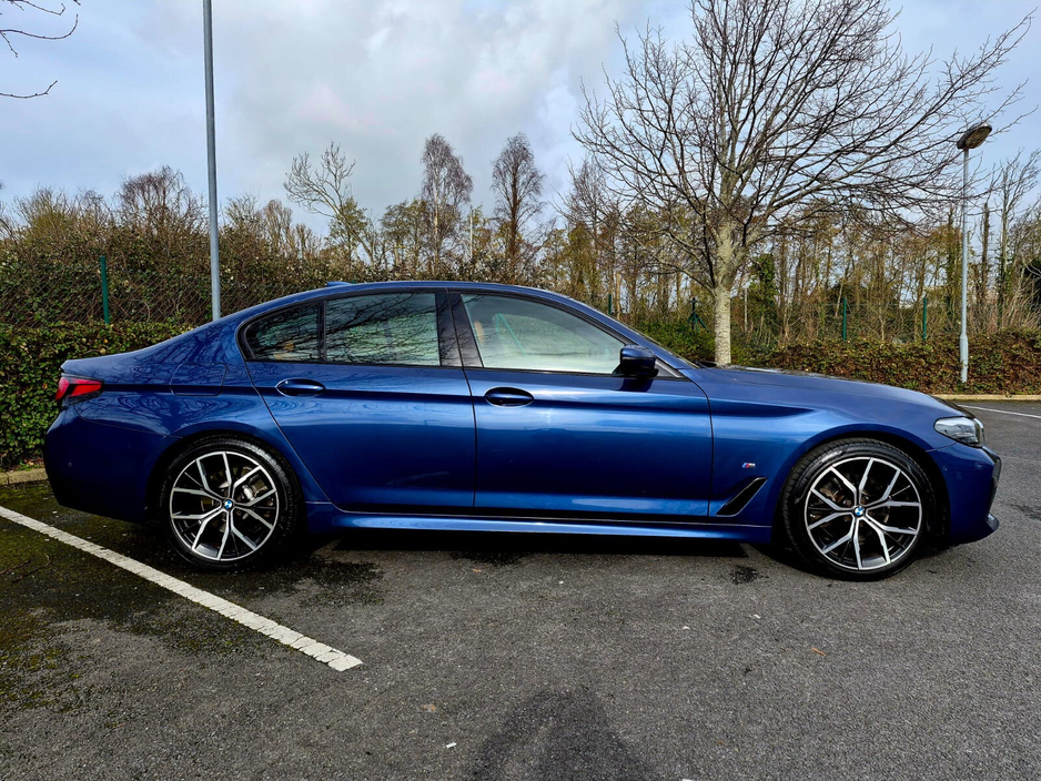 2022 BMW 5 Series - image 5