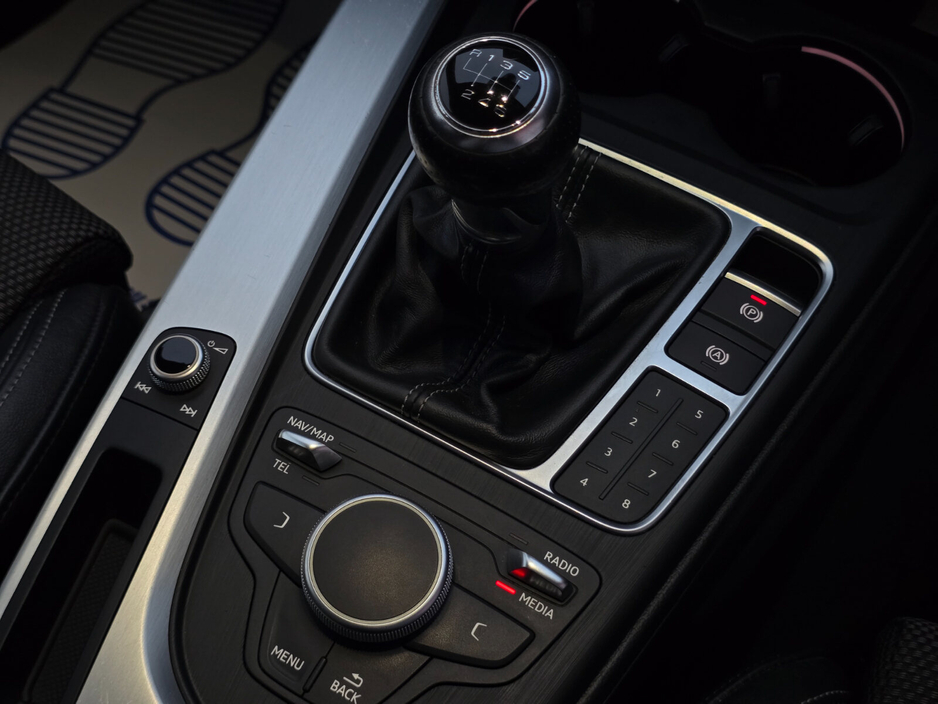 2015 Audi A4 - image 24