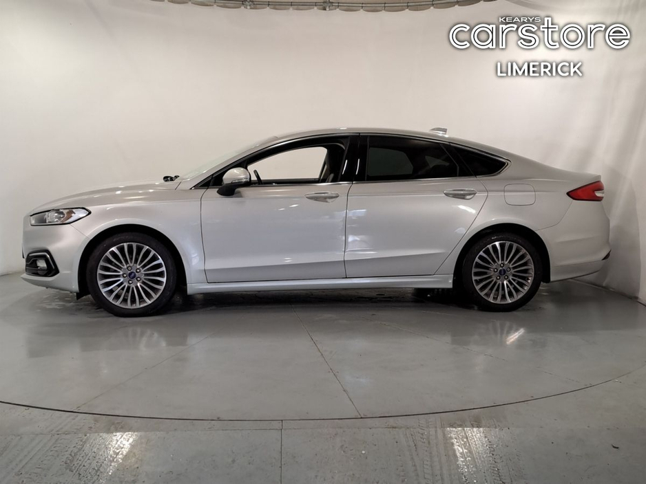 2022 Ford Mondeo - image 6