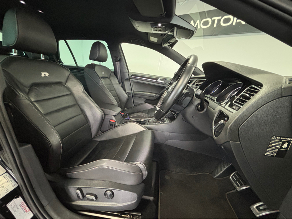 2014 Volkswagen Golf *VOLKSWAGEN GOLF R* *DSG* *KEYLESS ENTRY* *DCC* *PARKING SENSORS* *REVERSE CAMERA* *HEATED LEATHER ELECTRIC SEATS* *WIDE SCREEN *TRADE INS WELCOME* *2.0 R 4MOTION 300PS 5DR* €22,950