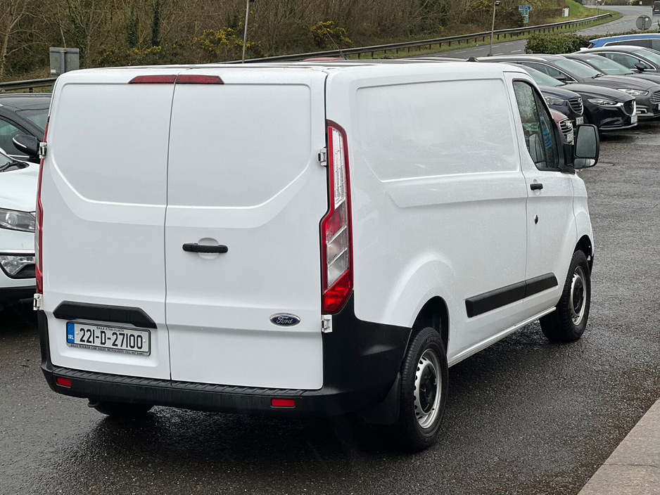 2022 Ford Transit Custom - image 7