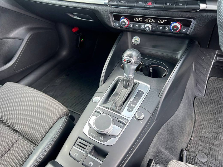 2018 Audi A3 - image 11